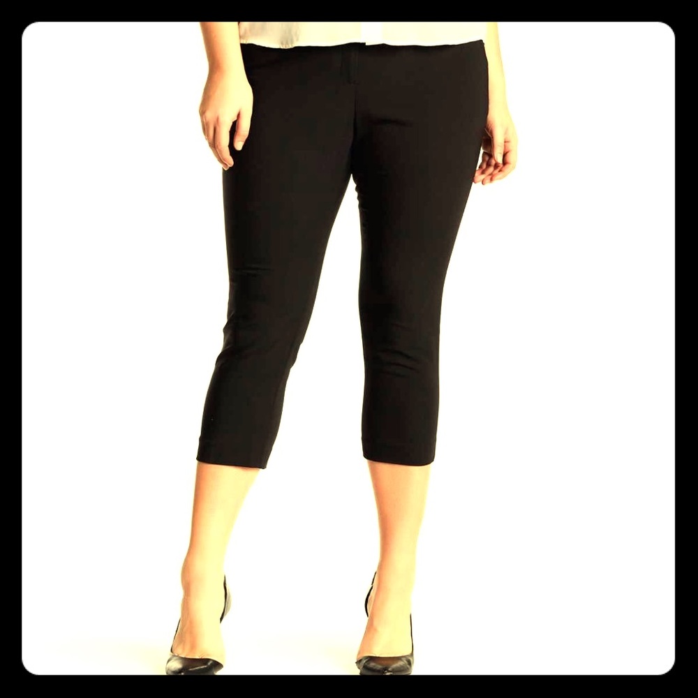NWT, in original packaging, luxe crop pants